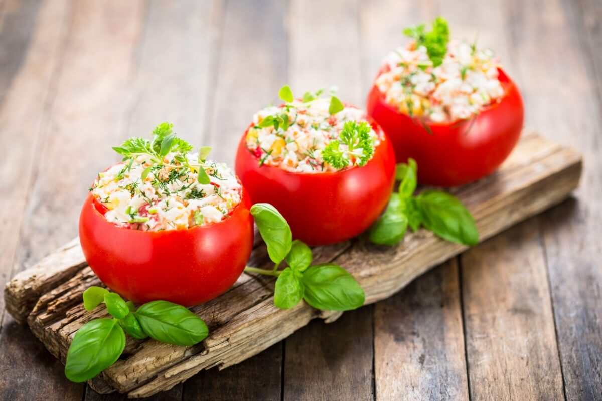 Tomate recheado com ricota